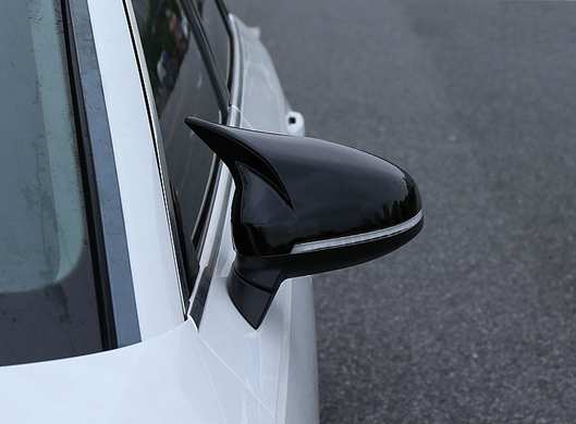 Накладки на зеркала Audi A4 B9/A5 чорний глянець