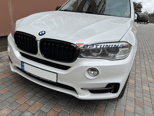 Решітка радіатора на BMW X5 F15 / X6 F16 стиль М чорна глянсова