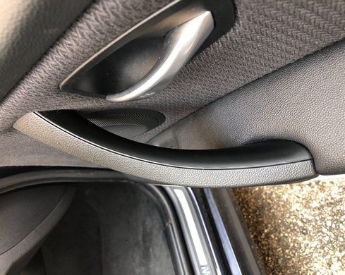 Внутрішня ручка правої пасажирскої двері BMW E90 / E91