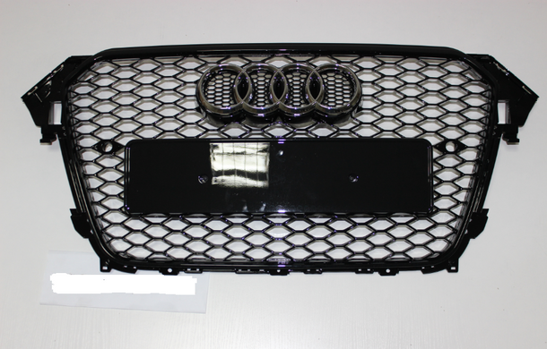 Решетка радиатора Ауди A4 B8 стиль RS4, черная глянцевая (12-15 г.в.)