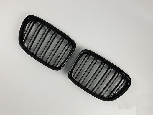 Решетка радиатора BMW X1 E84 М черный глянец
