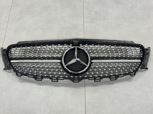 Решетка радиатора Mercedes W213 в стиле Diamond silver