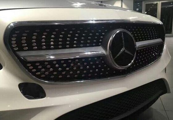 Решетка радиатора Mercedes W213 в стиле Diamond silver