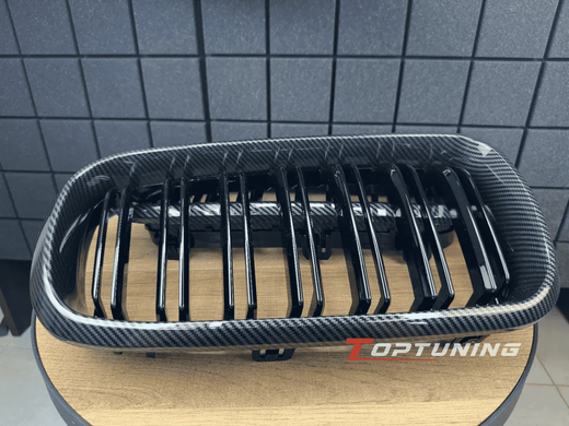 Решітка радіатора на BMW X5 F15 / X6 F16 стиль М чорна глянсова+рамка під карбон