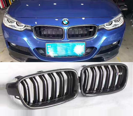 Решетка радиатора BMW F30 / F31 стиль M черная + рамка под карбон