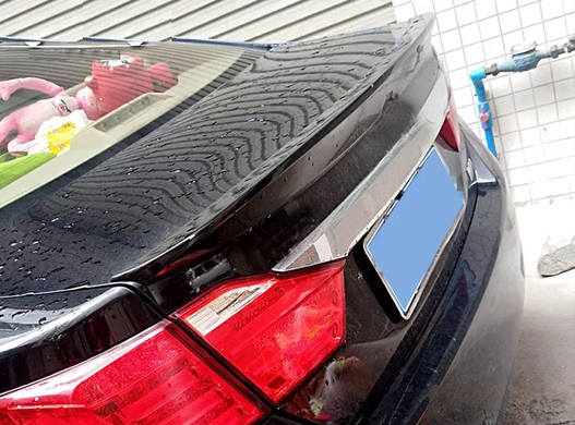 Спойлер Toyota Camry V50/V55 Європа чорний глянсовий ABS-пластик (11-17 р.в.)