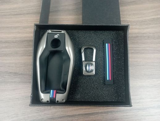 Чехол протектор на ключ BMW G11 G12 G30 G32 X3 G01 X4 G02 X5 G05 X7 G07 дымчатый
