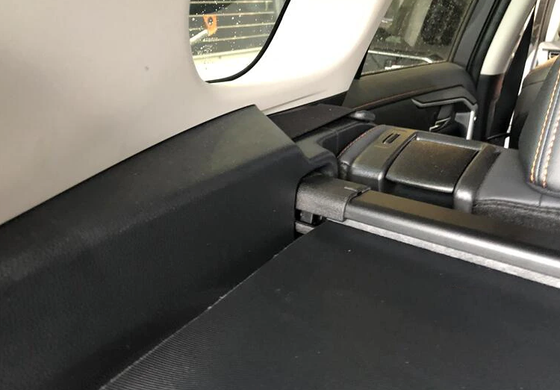 Задня накладка (шторка, полка) багажника Toyota RAV 4 (2019 -...)