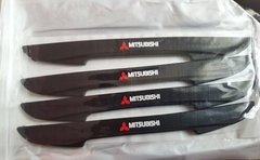 Защитные резиновые накладки на кузов Mitsubishi