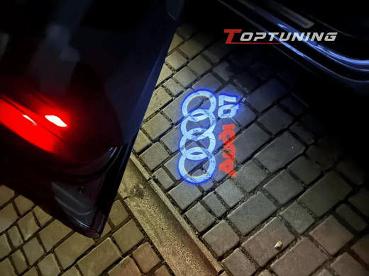 Світлодіодні лампи в двері Audi Q7