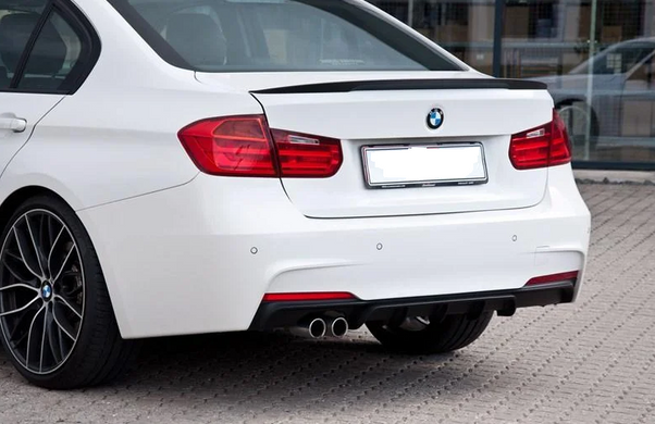 Спойлер на BMW F30, стиль Performance (ABS-пластик)