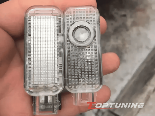 Светодиодные лампы в двери Audi Q5