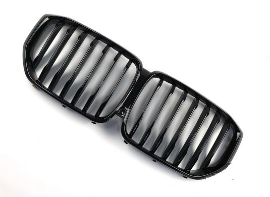 Решетка радиатора на BMW X5 G05 черный глянец (19-22 г.в.)