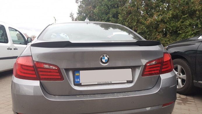 Спойлер багажника BMW F10 стиль M4 (склопластик)