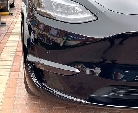 Накладки переднего бампера Tesla Model 3 черный глянец (17-21 г.в.)