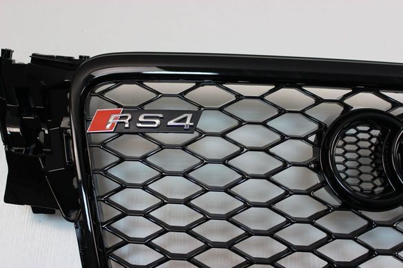 Решетка радиатора Ауди A4 B8 в RS стиле, черные кольца (08-11 г.в.)