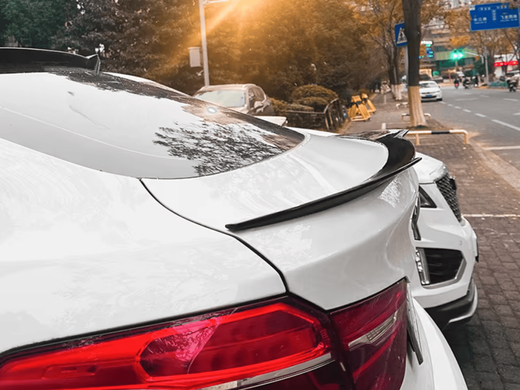 Спойлер на BMW X6 F16 в стиле M4 (ABS-пластик)