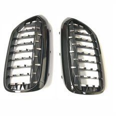Решітка радіатора (ніздрі) BMW G30 / G31 Diamond чорний + срібло (17-20 р.в.)