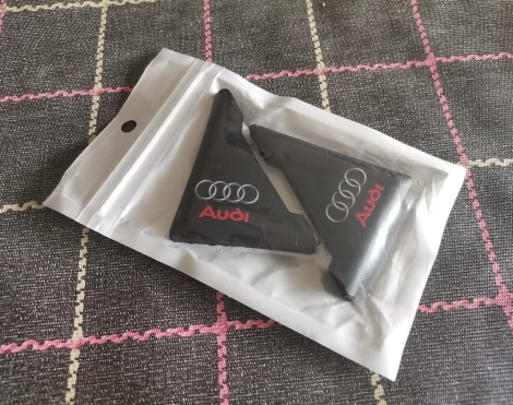 Захисні резинові накладки на дверні кути Audi