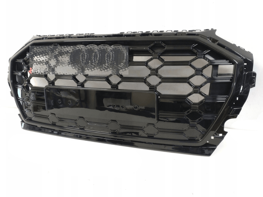 Решітка радіатора Ауді Q5 80A стиль SQ рестайл