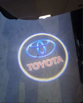 Подсветка дверей с логотипом Toyota Highlander / Land Cruiser