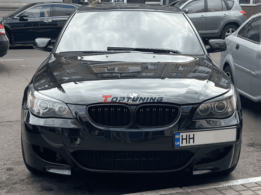 Решітка радіатора BMW E60 / E61 M5-LOOK чорна глянсова